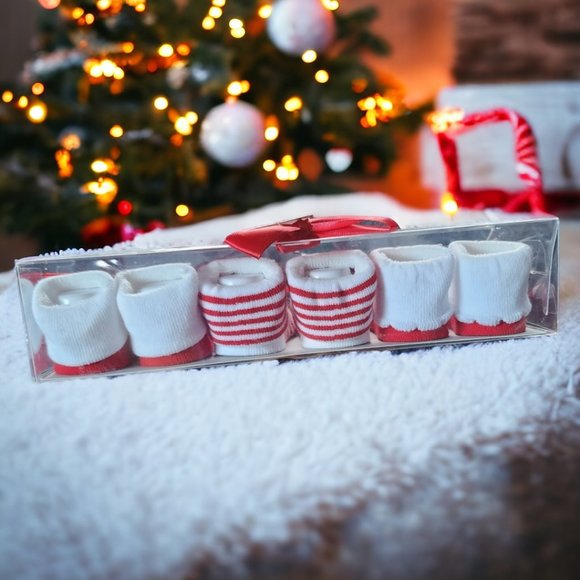 NWT HUDSON BABY 3 Pair of Holiday Socks 0-9Months - Picture 3 of 5